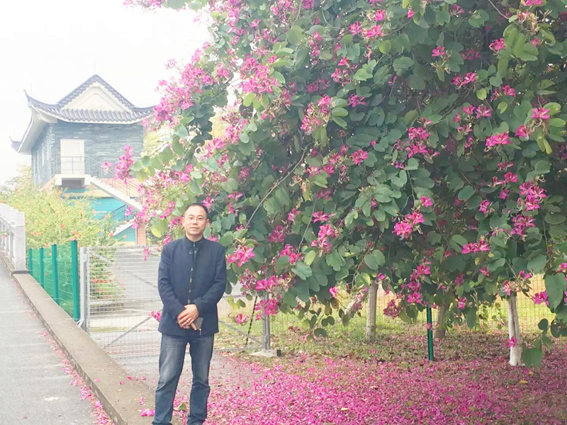 袁贵平_副本.jpg