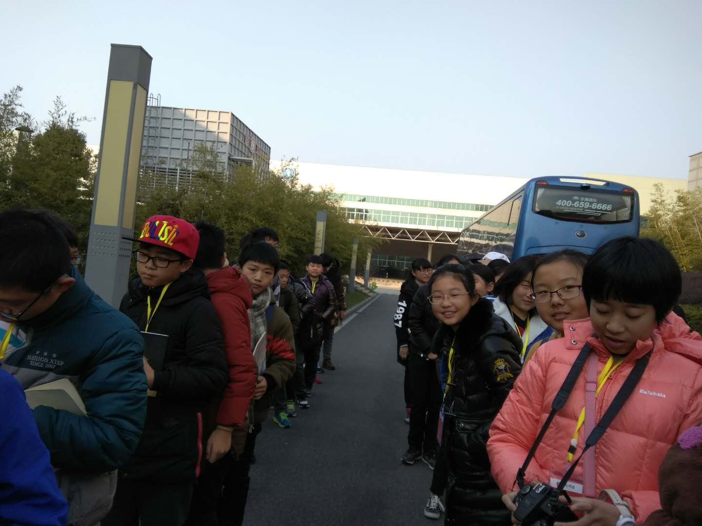 整齐地行进.JPG