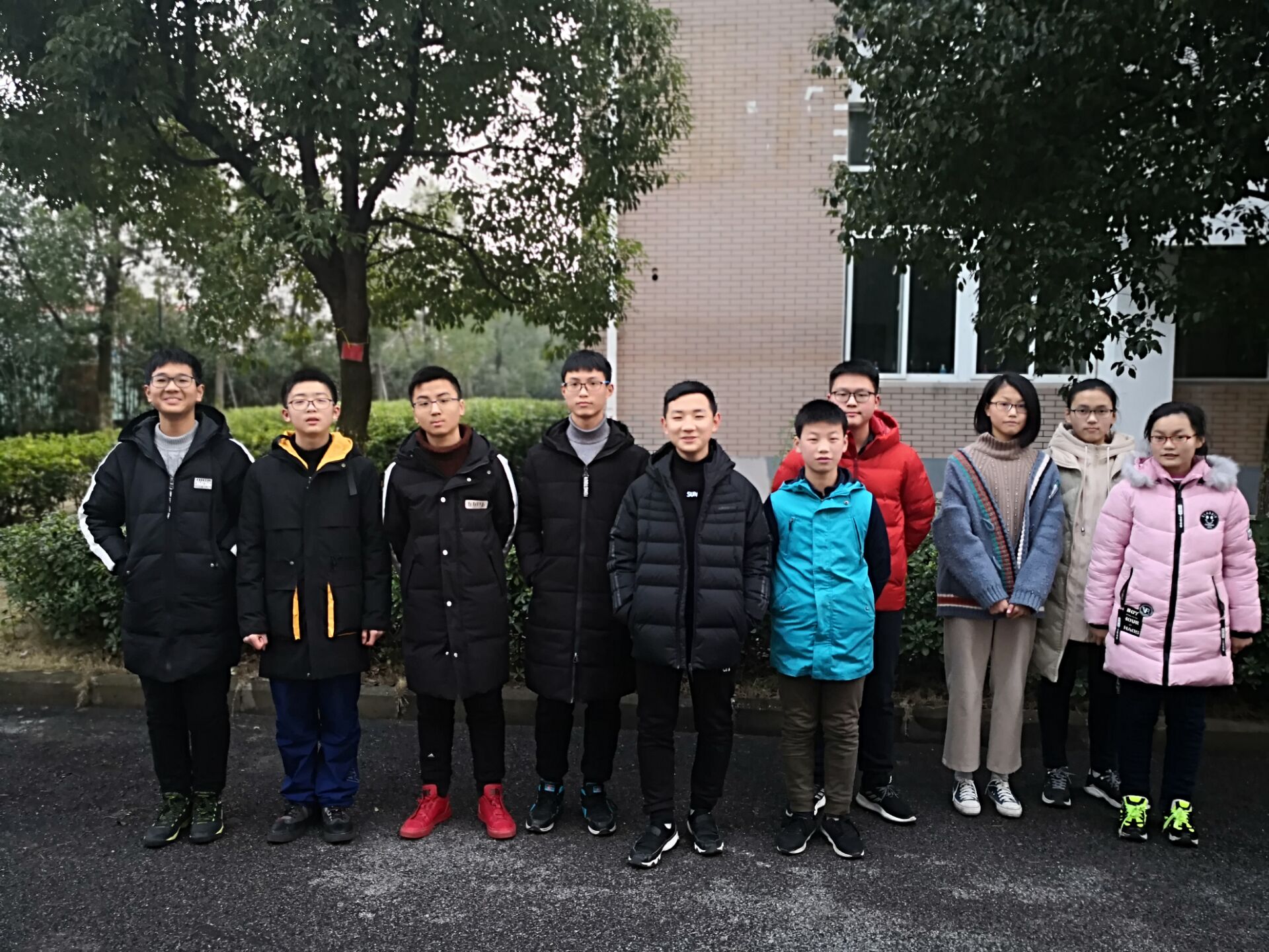八14班十佳合影.jpg