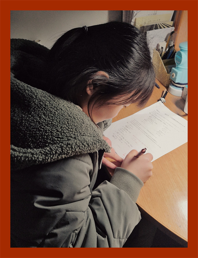 许曼琪.jpg 许曼琪.jpg