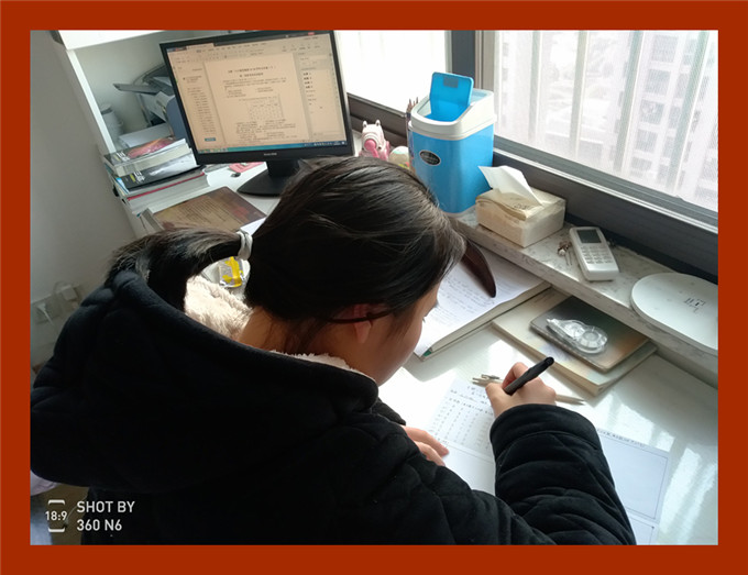 刘时一鸣.jpg 刘时一鸣.jpg