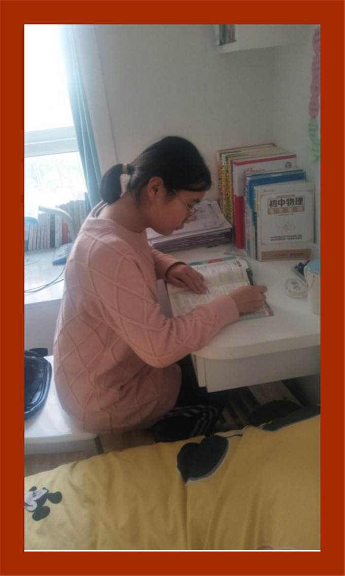 吴雯静.jpg 吴雯静.jpg