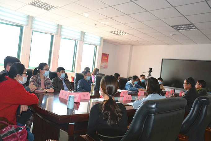 座谈会二 (2).JPG