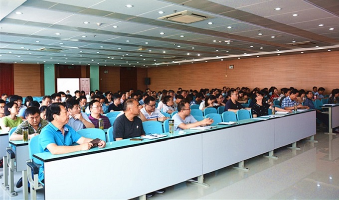 教师.jpg 教师.jpg