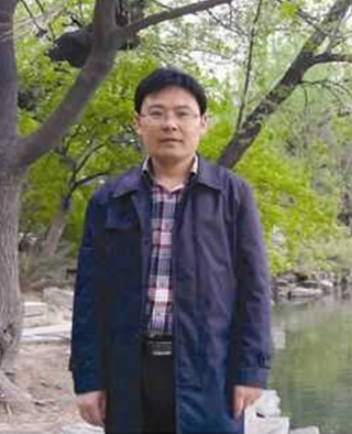 合肥一六八中学党委书记吴菊文